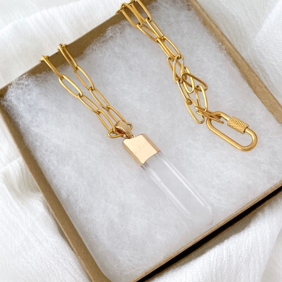 Clear Quartz Pendant Gold Oval Chain Necklace - Picture 5 of 7